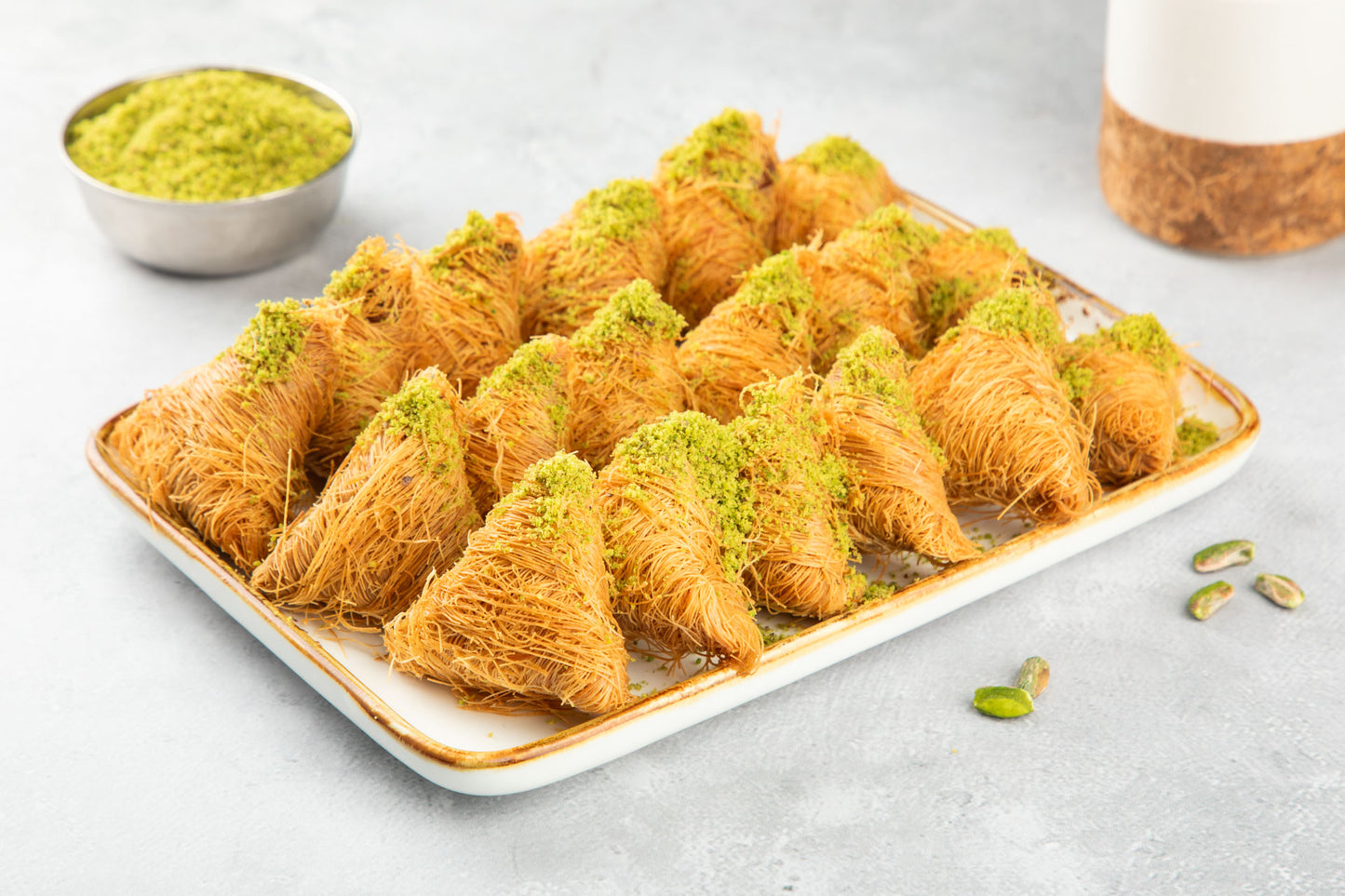 فيصلية بالفستق الحلبي - FAISSALLIAH WITH PISTACHIO